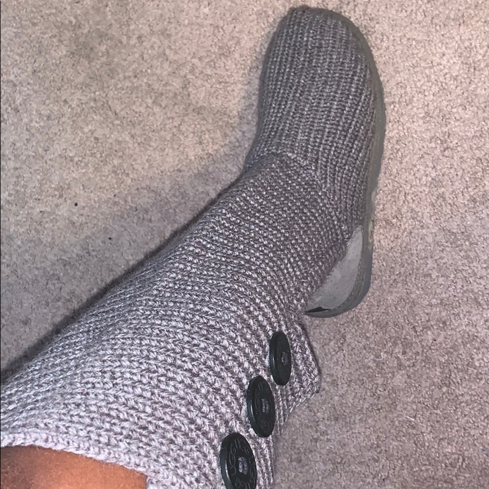 Grey uggs